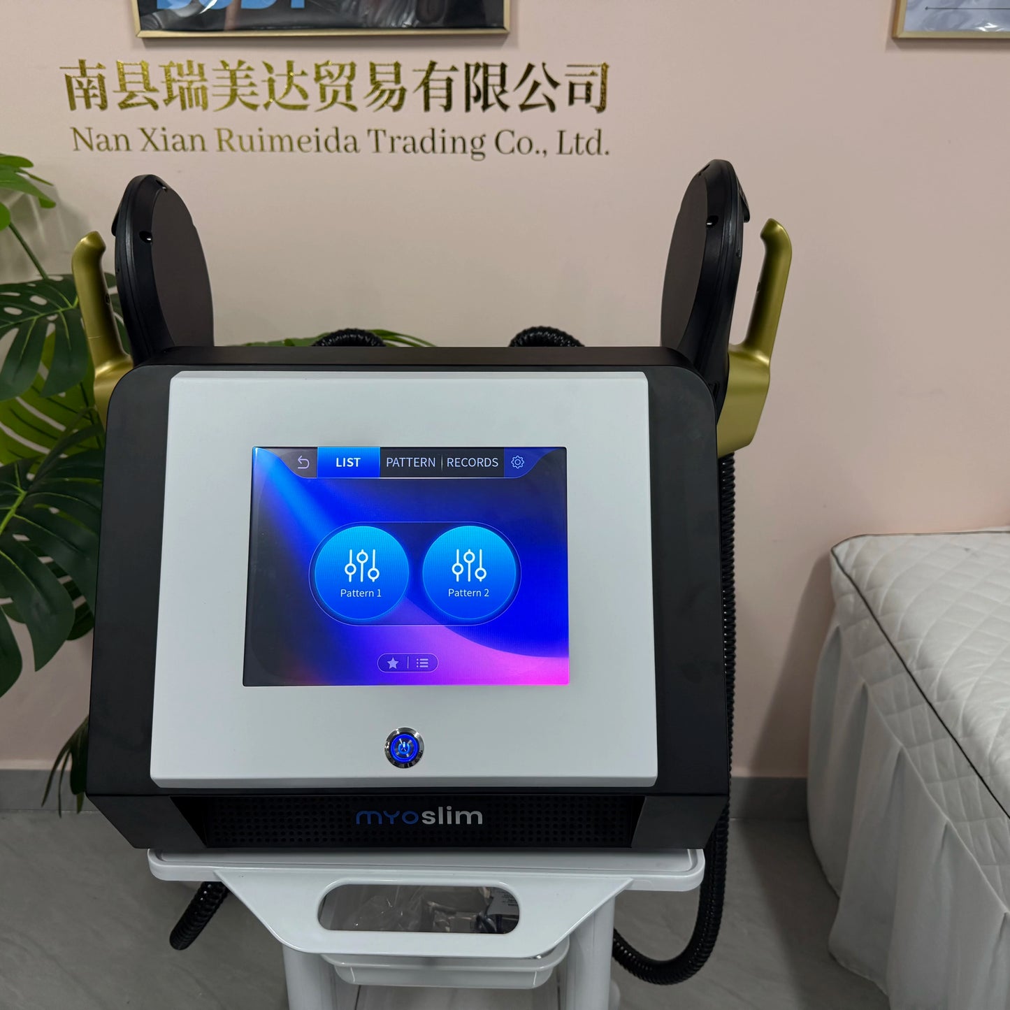 Myoslim EMS RF Machine Neo 15Tesla 6500W Sculpt Fat Reduction