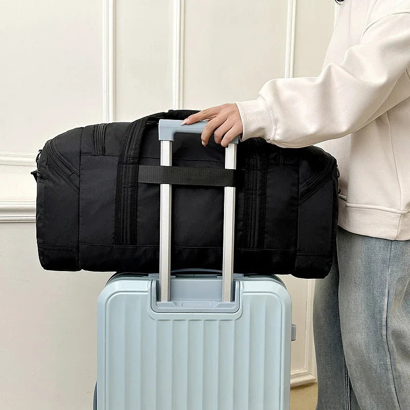 Travel Bag Weekender Duffle With Multiple Compartments For Outdoor Adventures
